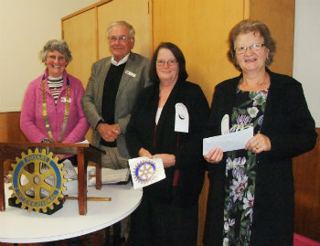 Rotary presents cheque to linking hands(copy)(copy)